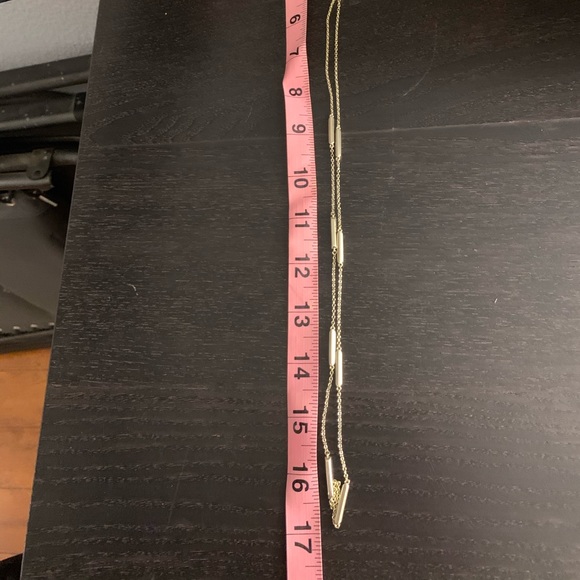 Kendra Scott gold necklace - adjustable - Picture 6 of 7